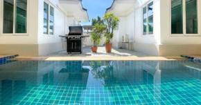 Odies Laguna Poolside Retreat